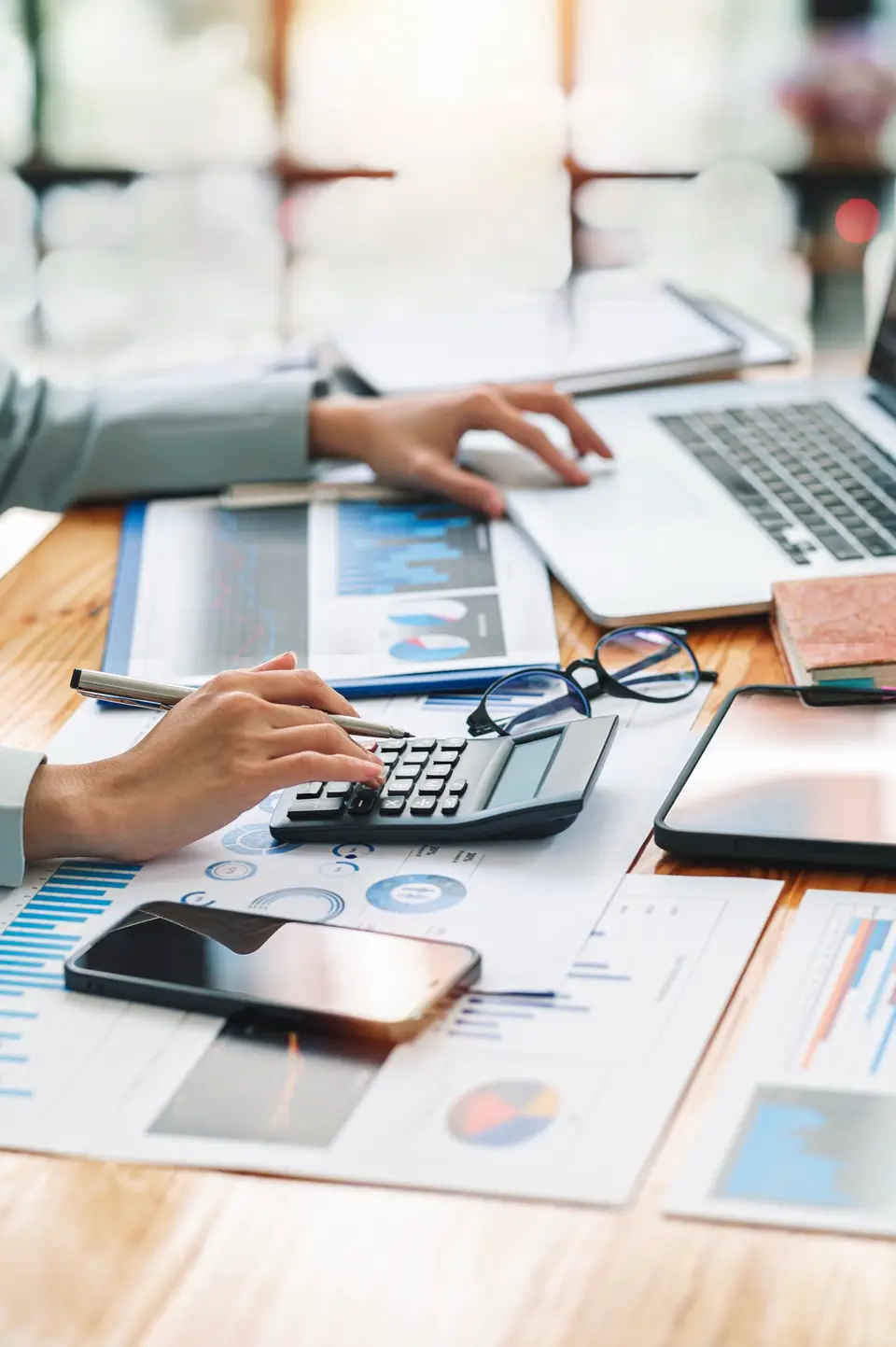 Simulateur de statut juridique comparant SASU, EURL et micro-entreprise